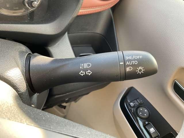 デイズ 660 ボレロ 試乗車アップ メモリーナビ 車線逸脱警報 フルオートエアコン スマートキー Wエアバック 衝突回避支援(8枚目)