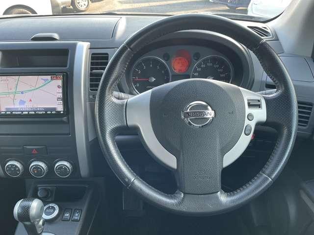 エクストレイル 20Xt 4WD・HDDナビ・フルセグTV・DVD再生・バックカメラ・クルーズコントロール・ETC・ドライブレコーダー・オートエアコン・シートヒーター・オートライト・横滑り防止装置・17インチアルミ(14枚目)