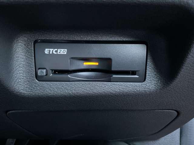 エクストレイル Ｘ　ｅ－４ＯＲＣＥ　９０周年記念車　メモリーナビ・フルセグＴＶ・Ｂｌｕｅｔｏｏｔｈ・アラウンドビューモニター・プロパイロット・ＥＴＣ・ドライブレコーダー・スマートルームミラー・シートヒーター・ＬＥＤライト・１８インチアルミ（15枚目）