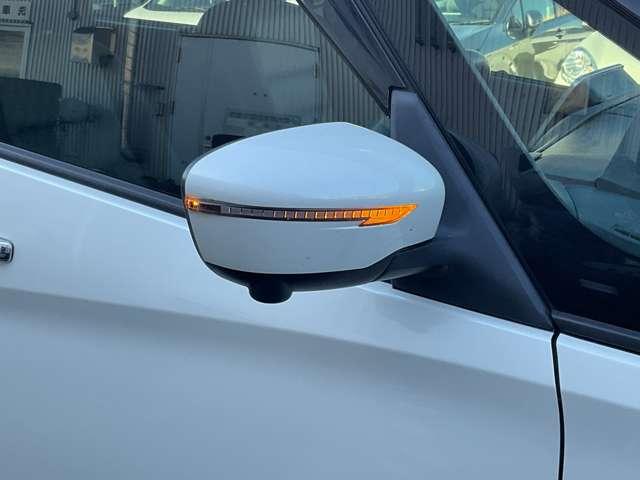 セレナ １．２　ｅ－ＰＯＷＥＲ　ハイウェイスター　Ｖ　３６０°カメラ　エマジェンシーブレーキ　スマキー　バックカメラ　ＬＥＤ　レーンアシスト　ＥＴＣ　イモビ　サイドカーテンエアバック　フルオートエアコン　アルミホイール　エアバック　メモリーナビ　ナビＴＶ（15枚目）