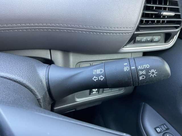 セレナ １．２　ｅ－ＰＯＷＥＲ　ハイウェイスター　Ｖ　３６０°カメラ　エマジェンシーブレーキ　スマキー　バックカメラ　ＬＥＤ　レーンアシスト　ＥＴＣ　イモビ　サイドカーテンエアバック　フルオートエアコン　アルミホイール　エアバック　メモリーナビ　ナビＴＶ（19枚目）