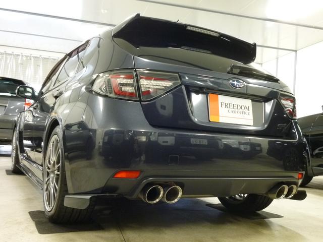 インプレッサ WRX STI Aライン STI4本出し パドルシフト付5AT プッシュスタート/スマートキー2本 パワー機能付オレンジレザーシート チルト/スライド機能付サンルーフ フルセグTV 走行中視聴 純正18インチアルミ カーボンパーツ(13枚目)