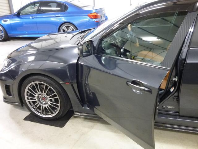 インプレッサ WRX STI Aライン STI4本出し パドルシフト付5AT プッシュスタート/スマートキー2本 パワー機能付オレンジレザーシート チルト/スライド機能付サンルーフ フルセグTV 走行中視聴 純正18インチアルミ カーボンパーツ(17枚目)