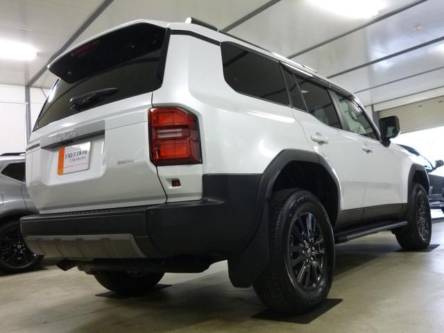 ランドクルーザー250 VX ベンチレーション機能付きブラック本革 チルト&スライドサンルーフ ブラックルーフレール 純正フロアマット バイザー ETC2.0 フルセグTV レーダークルーズコントロール 24時間屋内保管(9枚目)