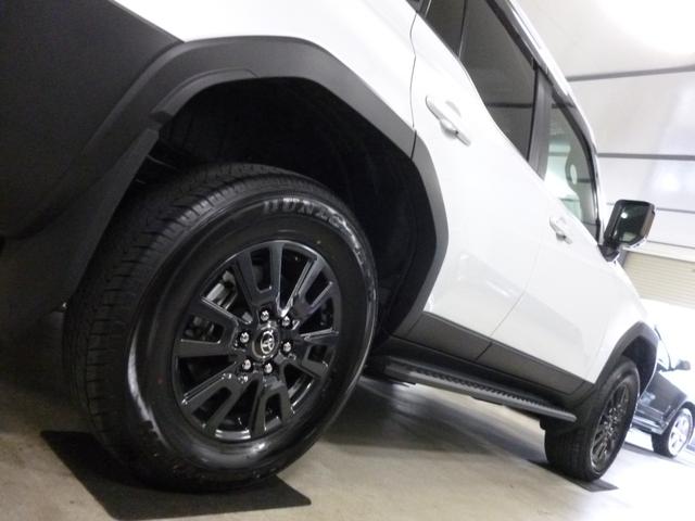 ランドクルーザー250 VX ベンチレーション機能付きブラック本革 チルト&スライドサンルーフ ブラックルーフレール 純正フロアマット バイザー ETC2.0 フルセグTV レーダークルーズコントロール 24時間屋内保管(12枚目)