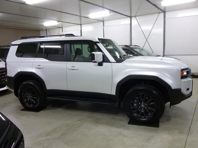 ランドクルーザー250 VX ベンチレーション機能付きブラック本革 チルト&スライドサンルーフ ブラックルーフレール 純正フロアマット バイザー ETC2.0 フルセグTV レーダークルーズコントロール 24時間屋内保管(30枚目)