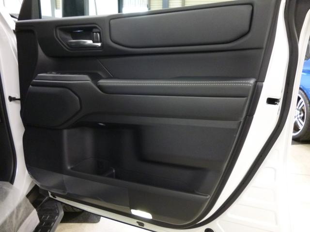 ランドクルーザー250 VX ベンチレーション機能付きブラック本革 チルト&スライドサンルーフ ブラックルーフレール 純正フロアマット バイザー ETC2.0 フルセグTV レーダークルーズコントロール 24時間屋内保管(49枚目)