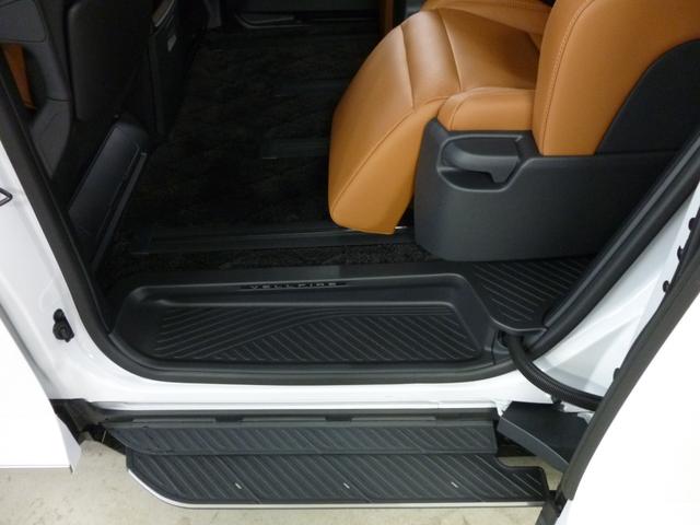 ヴェルファイア Ｚ　プレミア　２．４ターボ　パドルシフト付８速ＡＴ　Ｚプレミア　ＪＢＬ１５スピーカー＋メーカー１４インチフリップダウンモニター　左右ユニバーサルステップ　サンセットブラウンプレミアムナッパ本革　寒冷地仕様　ＥＴＣ２．０　ロイヤルタイプ純正フロアマット（59枚目）