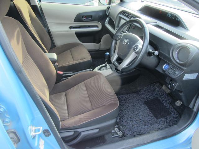 アクア G エコモード/EVモード・ナビ・TV・バックカメラ・スマートキー・プッシュスタート・ETC・オートエアコン・シートヒーター・ステアリングスイッチ・ウィンカーミラー(12枚目)