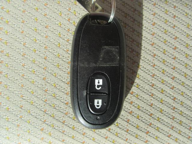 フレアワゴン ＸＧ　アイドリングストップ・横滑り防止・衝突被害軽減ブレーキ・両側スライドドア・ナビ・ＴＶ・スマートキー・プッシュスタート・オートエアコン・ベンチシート・電動格納ミラー（32枚目）