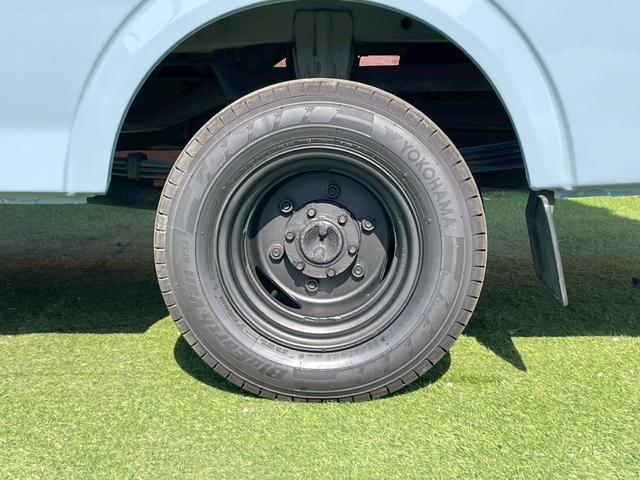 デリカカーゴ ロングフラットフロアDX 全塗装済み(11枚目)