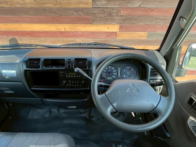 デリカカーゴ ロングフラットフロアDX 全塗装済み(17枚目)