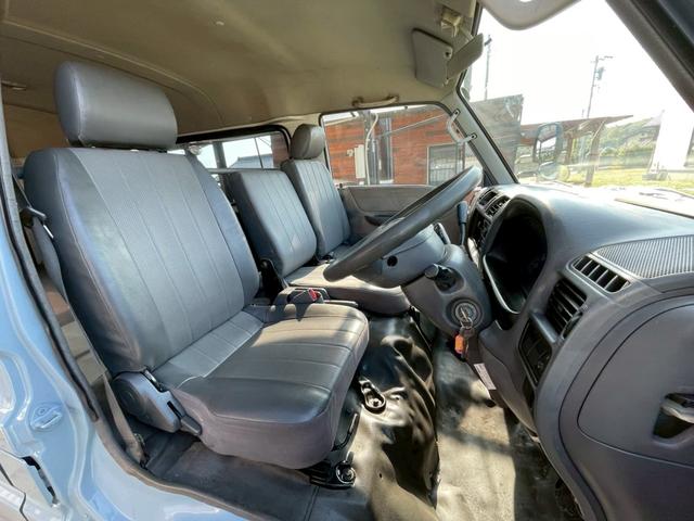 デリカカーゴ ロングフラットフロアDX 全塗装済み(18枚目)