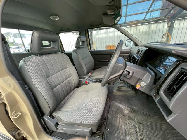 ダットサンピックアップ ダブルキャブ AD 全塗装済み タイヤ4本新品(23枚目)