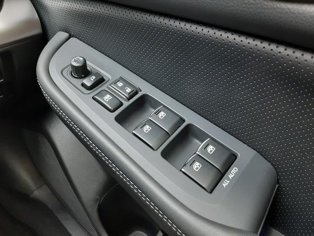 レガシィアウトバック リミテッド　４ＷＤ　本革席　全席シートヒーター　電動シート　電動リアゲート　ＥＴＣ　純正ナビ　バックカメラ　Ｂｌｕｅｔｏｏｔｈ　アダプティブクルーズコントロール　ＳＩ－ＤＲＩＶＥ　パドルシフト　ルーフレール　寒冷地仕様（66枚目）
