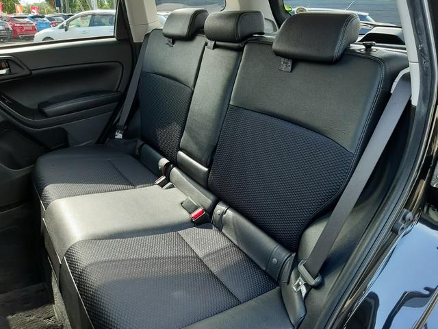 フォレスター ２．０ＸＴ　アイサイト　４ＷＤ　純正ＳＤナビ　ＳＴＩ１８インチＡＷ　シートヒーター　電動シート　Ｘ－ＭＯＤＥ　ハーフレザー席　バックカメラ　パドルシフト　アダプティブクルーズコントロール　Ｂｌｕｅｔｏｏｔｈ　ビルドインＥＴＣ　地デジ（15枚目）