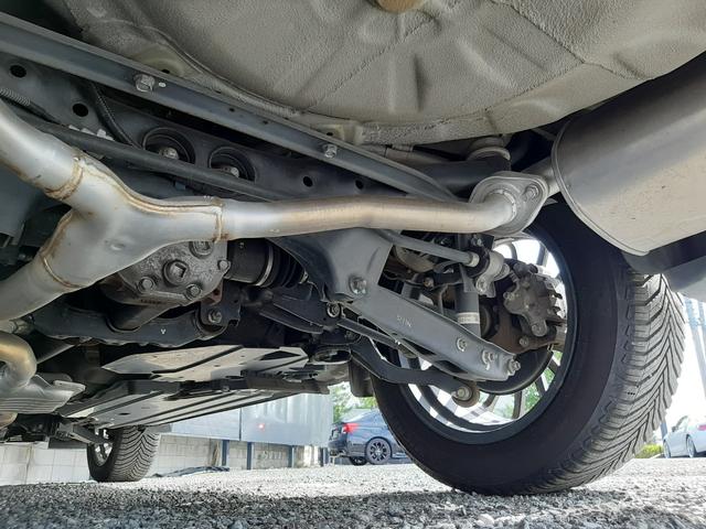 フォレスター ２．０ＸＴ　アイサイト　４ＷＤ　純正ＳＤナビ　ＳＴＩ１８インチＡＷ　シートヒーター　電動シート　Ｘ－ＭＯＤＥ　ハーフレザー席　バックカメラ　パドルシフト　アダプティブクルーズコントロール　Ｂｌｕｅｔｏｏｔｈ　ビルドインＥＴＣ　地デジ（56枚目）