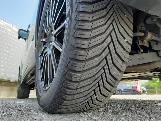 フォレスター ２．０ＸＴ　アイサイト　４ＷＤ　純正ＳＤナビ　ＳＴＩ１８インチＡＷ　シートヒーター　電動シート　Ｘ－ＭＯＤＥ　ハーフレザー席　バックカメラ　パドルシフト　アダプティブクルーズコントロール　Ｂｌｕｅｔｏｏｔｈ　ビルドインＥＴＣ　地デジ（62枚目）