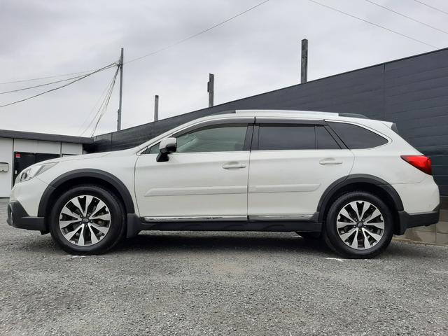 レガシィアウトバック リミテッド　４ＷＤ　サンルーフ　純正ナビ　本革席　電動Ｒドア　ルーフレール　電動シート　シートヒーター付　追従式クルコン　Ｂｌｕｅｔｏｏｔｈ　ＥＴＣ　バックカメラ　シートメモリー　Ｘ－ＭＯＤＥ　アルミペダル　トノカバー（5枚目）