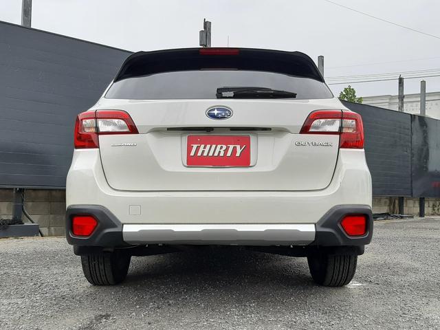 レガシィアウトバック リミテッド　４ＷＤ　サンルーフ　純正ナビ　本革席　電動Ｒドア　ルーフレール　電動シート　シートヒーター付　追従式クルコン　Ｂｌｕｅｔｏｏｔｈ　ＥＴＣ　バックカメラ　シートメモリー　Ｘ－ＭＯＤＥ　アルミペダル　トノカバー（7枚目）