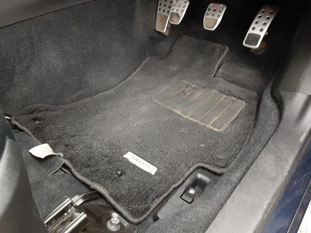 フォレスター ２．０ｉ－Ｌ　４ＷＤ　６速ＭＴ　ガナドールマフラー　社外ナビ　　柿本インテークチャンバー　ＳＴＩタワーバー　ＳＴＩアルミペダル　バックカメラ　電動シート　シートヒーター　Ｂｌｕｅｔｏｏｔｈ　ＥＴＣ　横滑り防止装置　ＨＩＤ（64枚目）