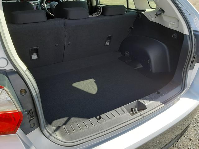 インプレッサスポーツ １．６ｉ　４ＷＤ　５速マニュアル　ストラーダナビ　バックカメラ　Ｂｌｕｅｔｏｏｔｈ　ハンズフリー　ＥＴＣ　横滑り防止装置（ＶＤＣ）禁煙車　純正フロアマット　ＵＳＢ接続　ライトレベライザー　キーレスキー（スペアキー付）（16枚目）