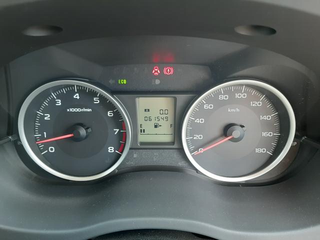 インプレッサスポーツ １．６ｉ　４ＷＤ　５速マニュアル　ストラーダナビ　バックカメラ　Ｂｌｕｅｔｏｏｔｈ　ハンズフリー　ＥＴＣ　横滑り防止装置（ＶＤＣ）禁煙車　純正フロアマット　ＵＳＢ接続　ライトレベライザー　キーレスキー（スペアキー付）（25枚目）