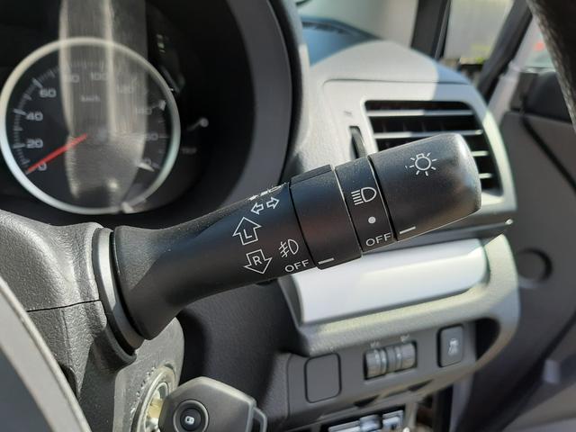 インプレッサスポーツ １．６ｉ　４ＷＤ　５速マニュアル　ストラーダナビ　バックカメラ　Ｂｌｕｅｔｏｏｔｈ　ハンズフリー　ＥＴＣ　横滑り防止装置（ＶＤＣ）禁煙車　純正フロアマット　ＵＳＢ接続　ライトレベライザー　キーレスキー（スペアキー付）（40枚目）