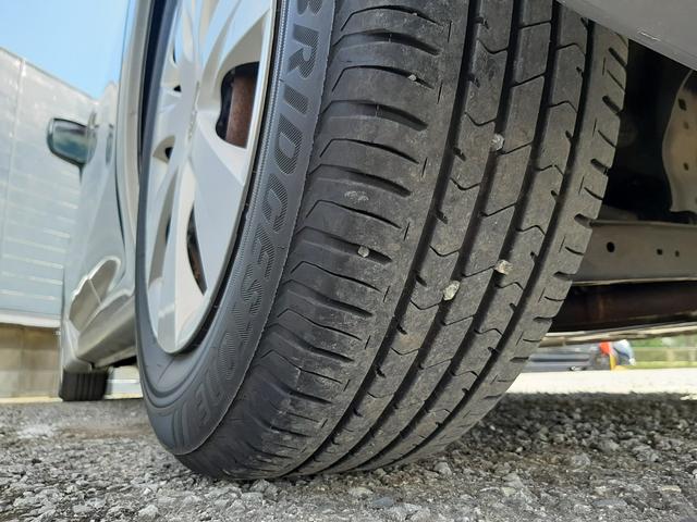 インプレッサスポーツ １．６ｉ　４ＷＤ　５速マニュアル　ストラーダナビ　バックカメラ　Ｂｌｕｅｔｏｏｔｈ　ハンズフリー　ＥＴＣ　横滑り防止装置（ＶＤＣ）禁煙車　純正フロアマット　ＵＳＢ接続　ライトレベライザー　キーレスキー（スペアキー付）（61枚目）