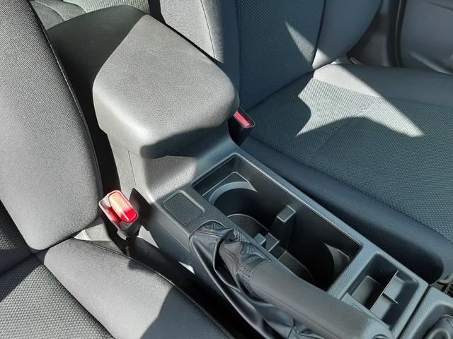 インプレッサスポーツ １．６ｉ　４ＷＤ　５速マニュアル　ストラーダナビ　バックカメラ　Ｂｌｕｅｔｏｏｔｈ　ハンズフリー　ＥＴＣ　横滑り防止装置（ＶＤＣ）禁煙車　純正フロアマット　ＵＳＢ接続　ライトレベライザー　キーレスキー（スペアキー付）（65枚目）