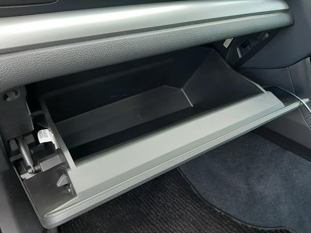 インプレッサスポーツ １．６ｉ　４ＷＤ　５速マニュアル　ストラーダナビ　バックカメラ　Ｂｌｕｅｔｏｏｔｈ　ハンズフリー　ＥＴＣ　横滑り防止装置（ＶＤＣ）禁煙車　純正フロアマット　ＵＳＢ接続　ライトレベライザー　キーレスキー（スペアキー付）（70枚目）