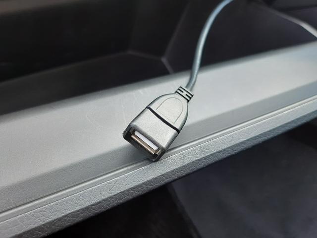 インプレッサスポーツ １．６ｉ　４ＷＤ　５速マニュアル　ストラーダナビ　バックカメラ　Ｂｌｕｅｔｏｏｔｈ　ハンズフリー　ＥＴＣ　横滑り防止装置（ＶＤＣ）禁煙車　純正フロアマット　ＵＳＢ接続　ライトレベライザー　キーレスキー（スペアキー付）（71枚目）