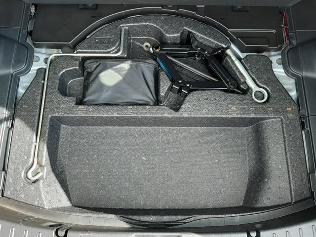 インプレッサスポーツ １．６ｉ　４ＷＤ　５速マニュアル　ストラーダナビ　バックカメラ　Ｂｌｕｅｔｏｏｔｈ　ハンズフリー　ＥＴＣ　横滑り防止装置（ＶＤＣ）禁煙車　純正フロアマット　ＵＳＢ接続　ライトレベライザー　キーレスキー（スペアキー付）（75枚目）