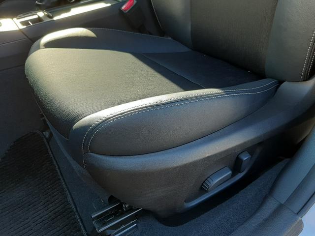 インプレッサスポーツ ２．０ｉアイサイト　アクティブスタイル　４ＷＤ　サンルーフ　電動シート　アダプティブクルーズコントロール　ルーフレール　ハーフレザー席　ＥＴＣ　パドルシフト　禁煙車　スマートキー　プッシュスタート　寒冷地仕様　ＨＩＤライト　リアフォグ　専用１７ＡＷ（44枚目）