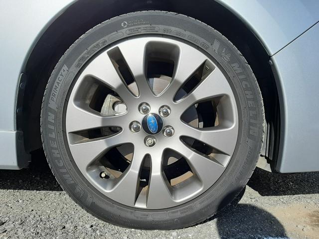 インプレッサスポーツ ２．０ｉアイサイト　アクティブスタイル　４ＷＤ　サンルーフ　電動シート　アダプティブクルーズコントロール　ルーフレール　ハーフレザー席　ＥＴＣ　パドルシフト　禁煙車　スマートキー　プッシュスタート　寒冷地仕様　ＨＩＤライト　リアフォグ　専用１７ＡＷ（51枚目）