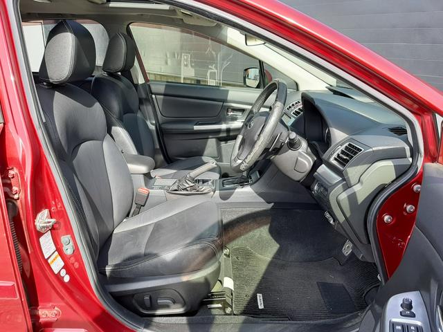 インプレッサスポーツ ２．０ｉアイサイト　アクティブスタイル　サンルーフ　ルーフレール　本革シート　シートヒーター　電動シート　純正ＳＤナビ　バックカメラ　Ｂｌｕｅｔｏｏｔｈ　プッシュスタート（スマートキー　ＥＴＣ　パドルシフト　アダプティブクルーズコントロール（11枚目）