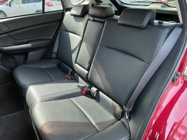 インプレッサスポーツ ２．０ｉアイサイト　アクティブスタイル　サンルーフ　ルーフレール　本革シート　シートヒーター　電動シート　純正ＳＤナビ　バックカメラ　Ｂｌｕｅｔｏｏｔｈ　プッシュスタート（スマートキー　ＥＴＣ　パドルシフト　アダプティブクルーズコントロール（15枚目）