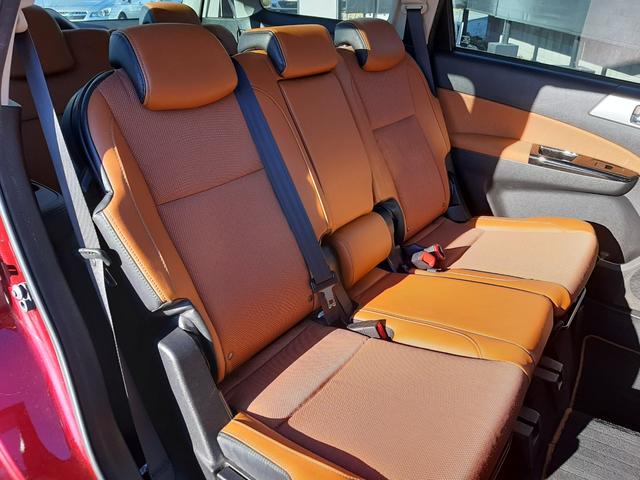 エクシーガクロスオーバー７ ２．５ｉアイサイト　４ＷＤ　カロッツェリアナビ　タンレザー調シート　電動シート　シートヒーター　ルーフレール　禁煙車　アダプティブクルーズコントロール　バックカメラ　Ｂｌｕｅｔｏｏｔｈ　ＥＴＣ　パドルシフト　スマートキー（12枚目）