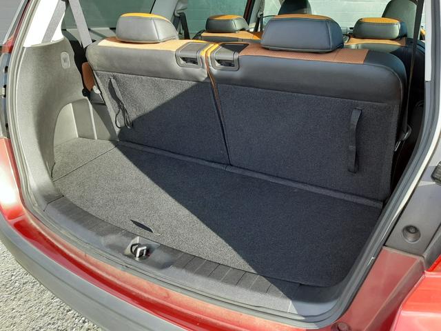 エクシーガクロスオーバー７ ２．５ｉアイサイト　４ＷＤ　カロッツェリアナビ　タンレザー調シート　電動シート　シートヒーター　ルーフレール　禁煙車　アダプティブクルーズコントロール　バックカメラ　Ｂｌｕｅｔｏｏｔｈ　ＥＴＣ　パドルシフト　スマートキー（37枚目）