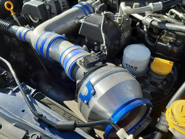 BRZ S 6速MT HKSマフラー BLITZエアクリーナー/サクションパイプ STIタワーバー リアスポイラー バックカメラ Bluetooth ETC プッシュスタート ハーフレザー 禁煙車 HIDライト(20枚目)