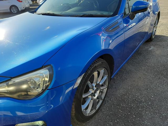 BRZ S 6速MT HKSマフラー BLITZエアクリーナー/サクションパイプ STIタワーバー リアスポイラー バックカメラ Bluetooth ETC プッシュスタート ハーフレザー 禁煙車 HIDライト(54枚目)