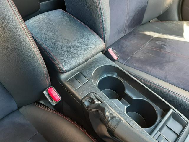 インプレッサ １．５ｉ－Ｓ　リミテッド　２ＷＤ　カロッツェリアナビ　大型リアスポイラー　プッシュスタート　バックカメラ　電動シート　半革席　ＥＴＣ　パドルシフト　Ｂｌｕｅｔｏｏｔｈ　メッシュグリル　リアスタビライザー　ＨＩＤライト　アルミペダル（68枚目）