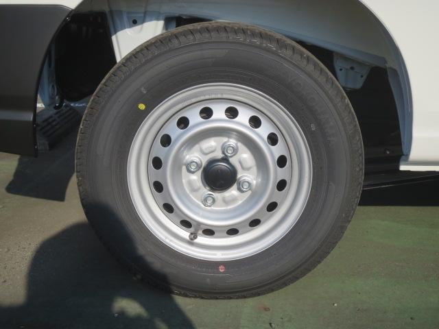 ハイゼットカーゴ ＤＸ　ＡＴ　衝突被害軽減システム　クリアランスソナー　両側スライドドア　アイドリングストップ　オートライト　ＥＳＣ　エアコン　パワーウィンドウ　運転席エアバッグ　助手席エアバッグ（24枚目）