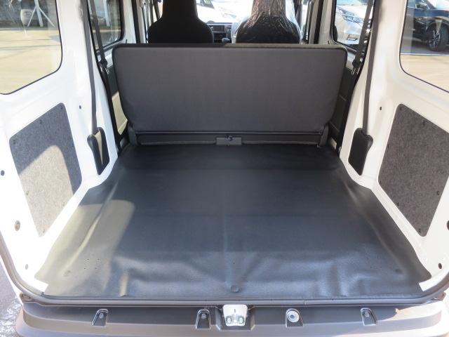 ハイゼットカーゴ ＤＸ　ＡＴ　衝突被害軽減システム　クリアランスソナー　両側スライドドア　アイドリングストップ　オートライト　ＥＳＣ　エアコン　パワーウィンドウ　運転席エアバッグ　助手席エアバッグ（32枚目）