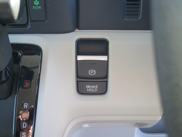 Ｎ－ＢＯＸ ベースグレード　両側スライド・片側電動　クリアランスソナー　オートクルーズコントロール　レーンアシスト　衝突被害軽減システム　オートライト　ＬＥＤヘッドランプ　スマートキー　アイドリングストップ　電動格納ミラー（37枚目）