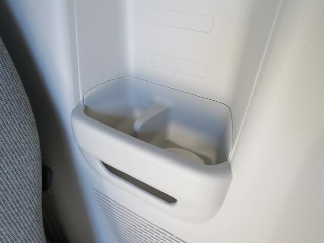 Ｎ－ＢＯＸ ベースグレード　両側スライド・片側電動　クリアランスソナー　オートクルーズコントロール　レーンアシスト　衝突被害軽減システム　オートライト　ＬＥＤヘッドランプ　スマートキー　アイドリングストップ　電動格納ミラー（45枚目）