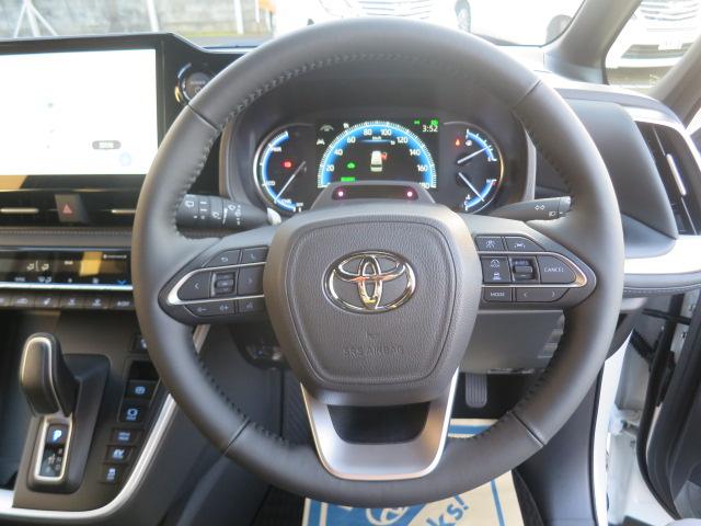 ヴォクシー ハイブリッドS-Z 全周囲カメラ ナビ TV オートクルーズコントロール パークアシスト 衝突被害軽減システム 両側電動スライドドア オートマチックハイビーム LEDヘッドランプ 電動リアゲート スマートキー(3枚目)