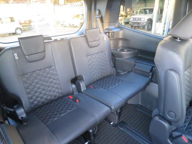 ヴォクシー ハイブリッドS-Z 全周囲カメラ ナビ TV オートクルーズコントロール パークアシスト 衝突被害軽減システム 両側電動スライドドア オートマチックハイビーム LEDヘッドランプ 電動リアゲート スマートキー(31枚目)