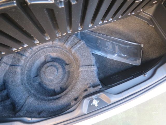 ヴォクシー ハイブリッドS-Z 全周囲カメラ ナビ TV オートクルーズコントロール パークアシスト 衝突被害軽減システム 両側電動スライドドア オートマチックハイビーム LEDヘッドランプ 電動リアゲート スマートキー(57枚目)