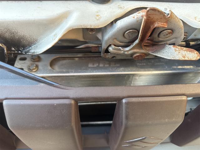 ジムニー ワイルドウインド　Ｔｈｕｌｅサイクルキャリア　デザートイーグル製パーツ　ワンオフパーツ（28枚目）